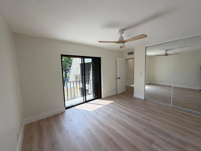 Residence photo 18