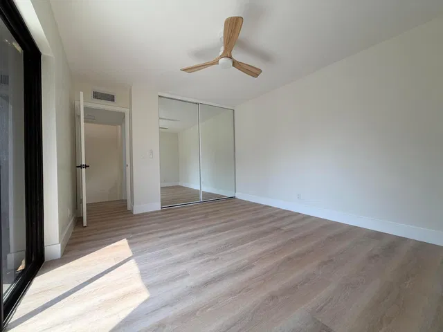 Residence photo 19