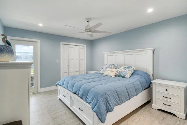 Unit 211 photo 18