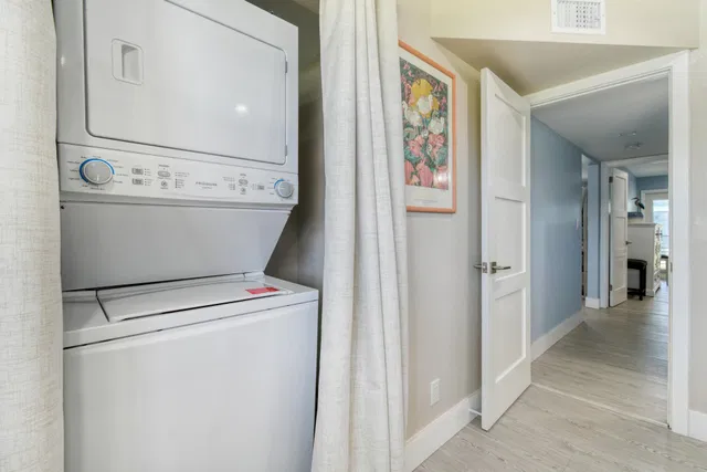 Unit 211 photo 25