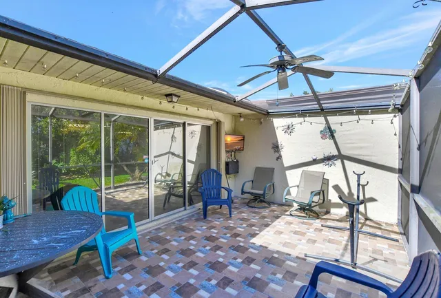 Residence photo 26