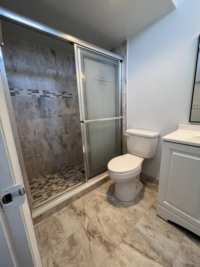 Unit 506 photo 9