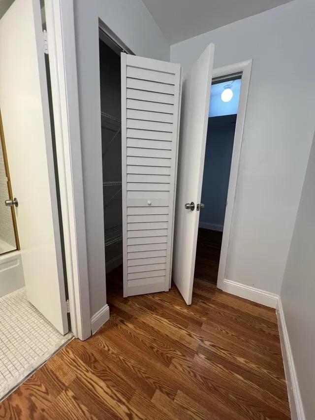 Unit 506 photo 17