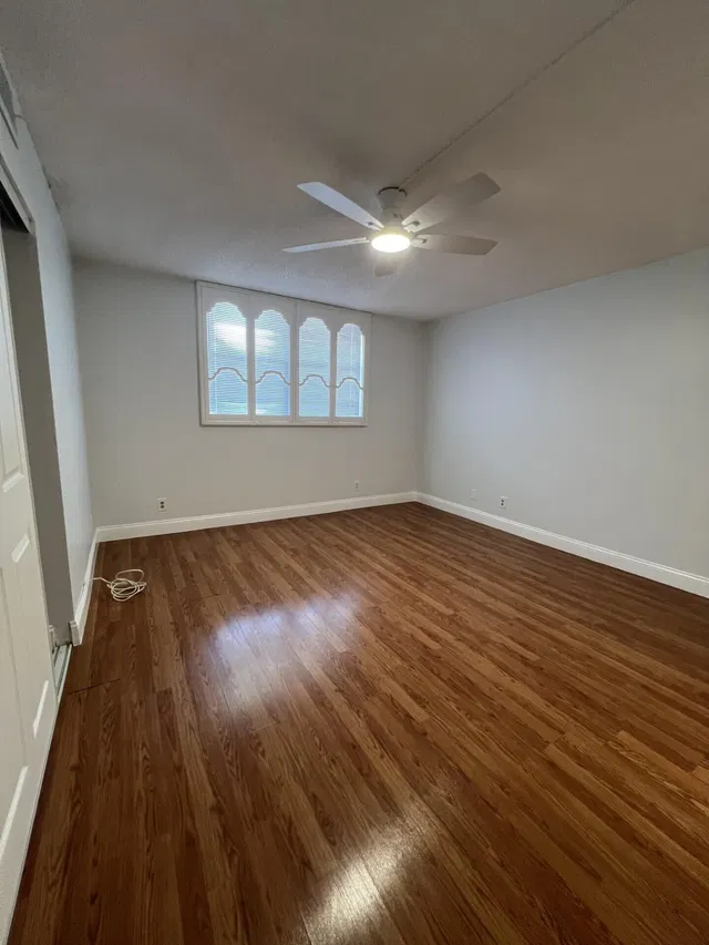 Unit 506 photo 18