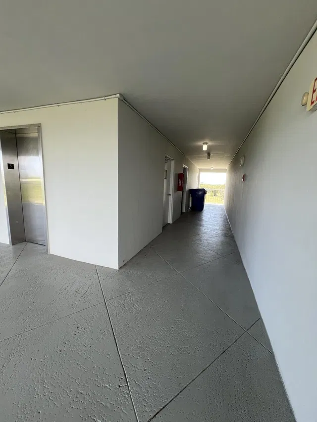Unit 506 photo 31
