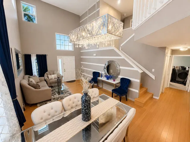 Residence photo 12
