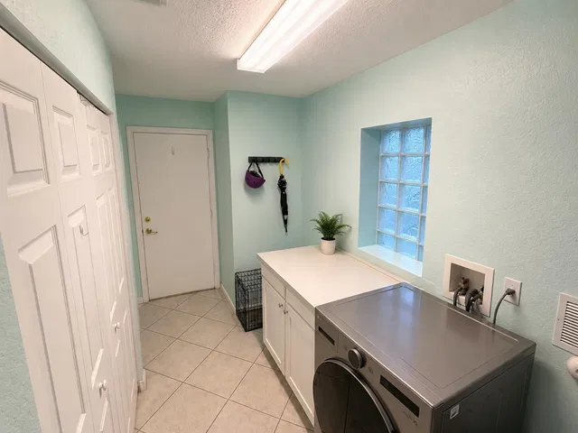 Residence photo 26