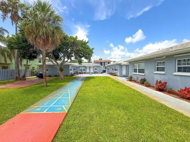  Residence photo 7