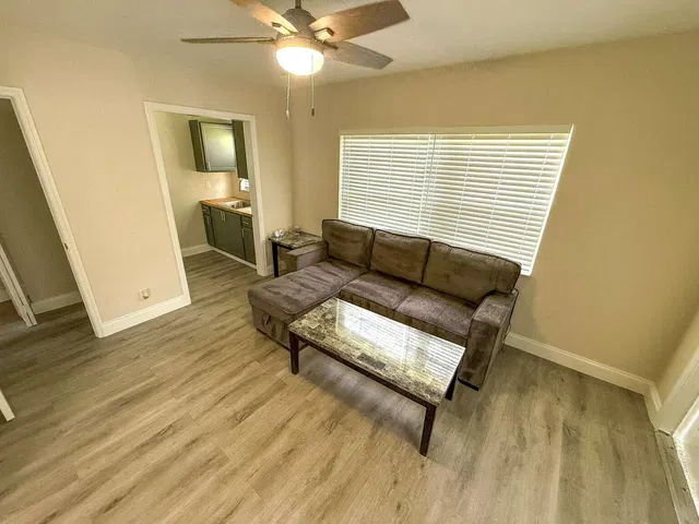  Residence photo 13