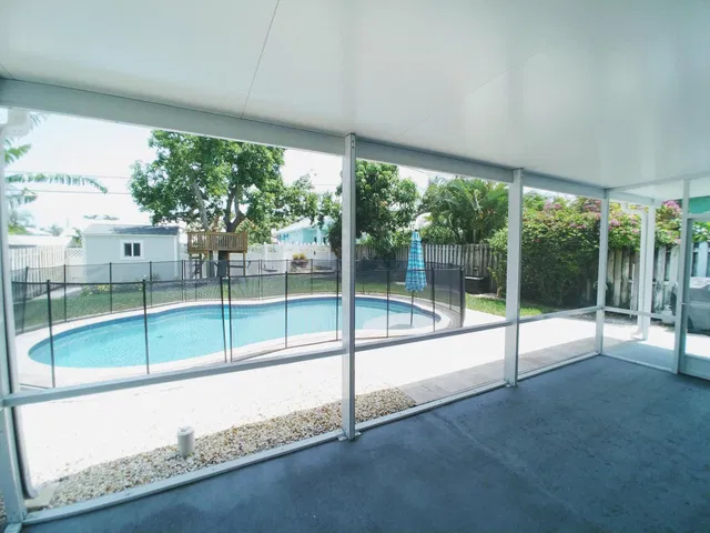 Residence photo 4