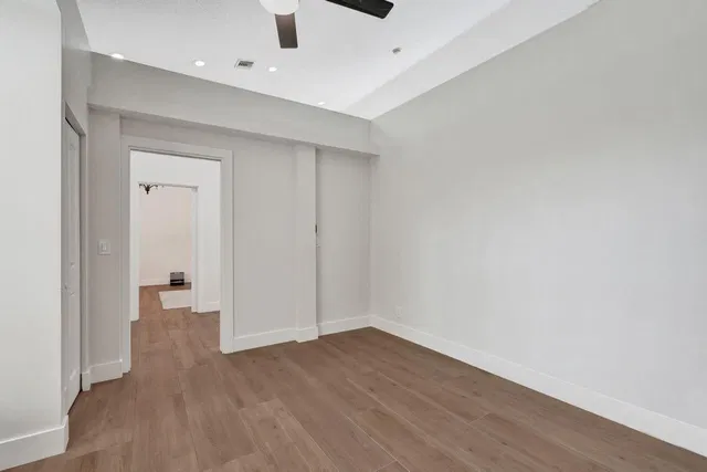  Residence photo 15