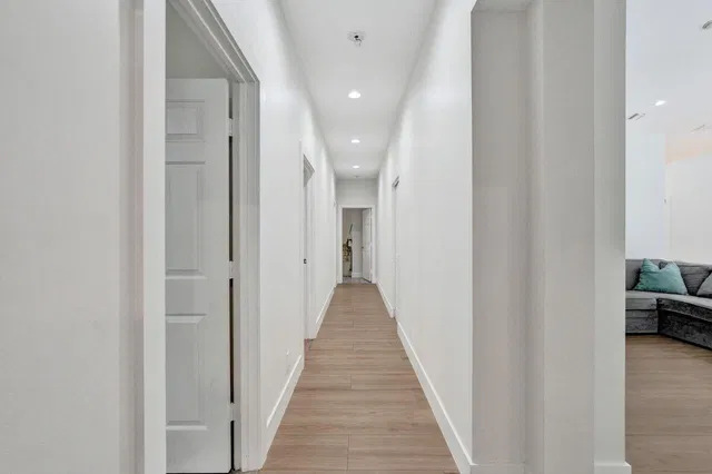  Residence photo 26