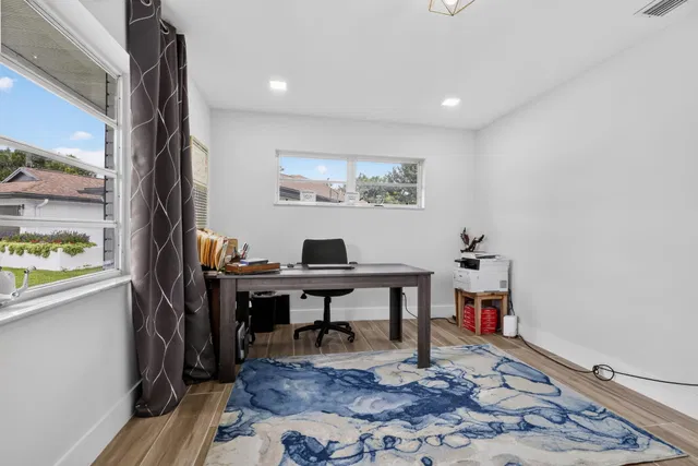  Residence photo 21