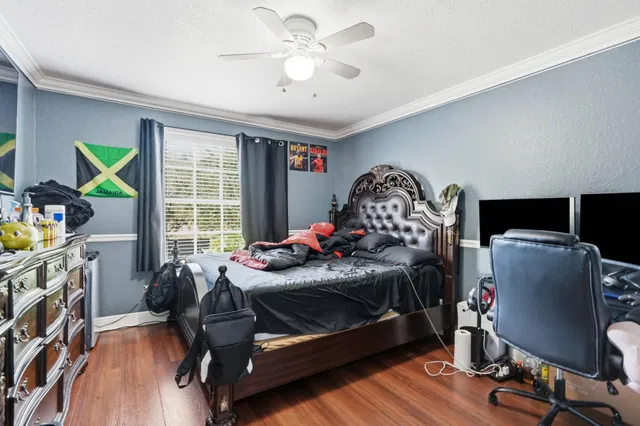 Residence photo 23