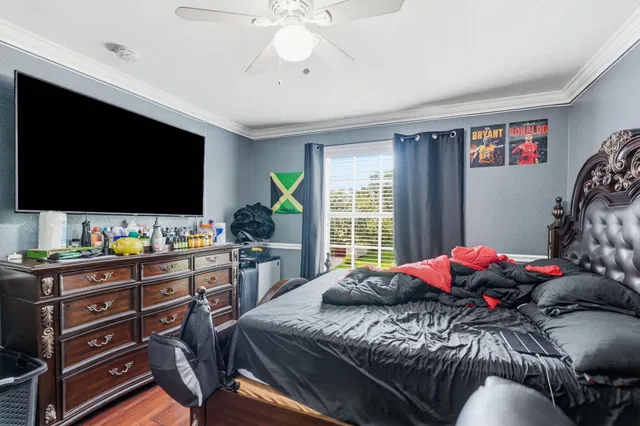 Residence photo 24