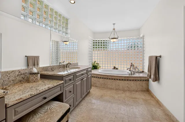 Stonebridge Country Club Residence photo 32
