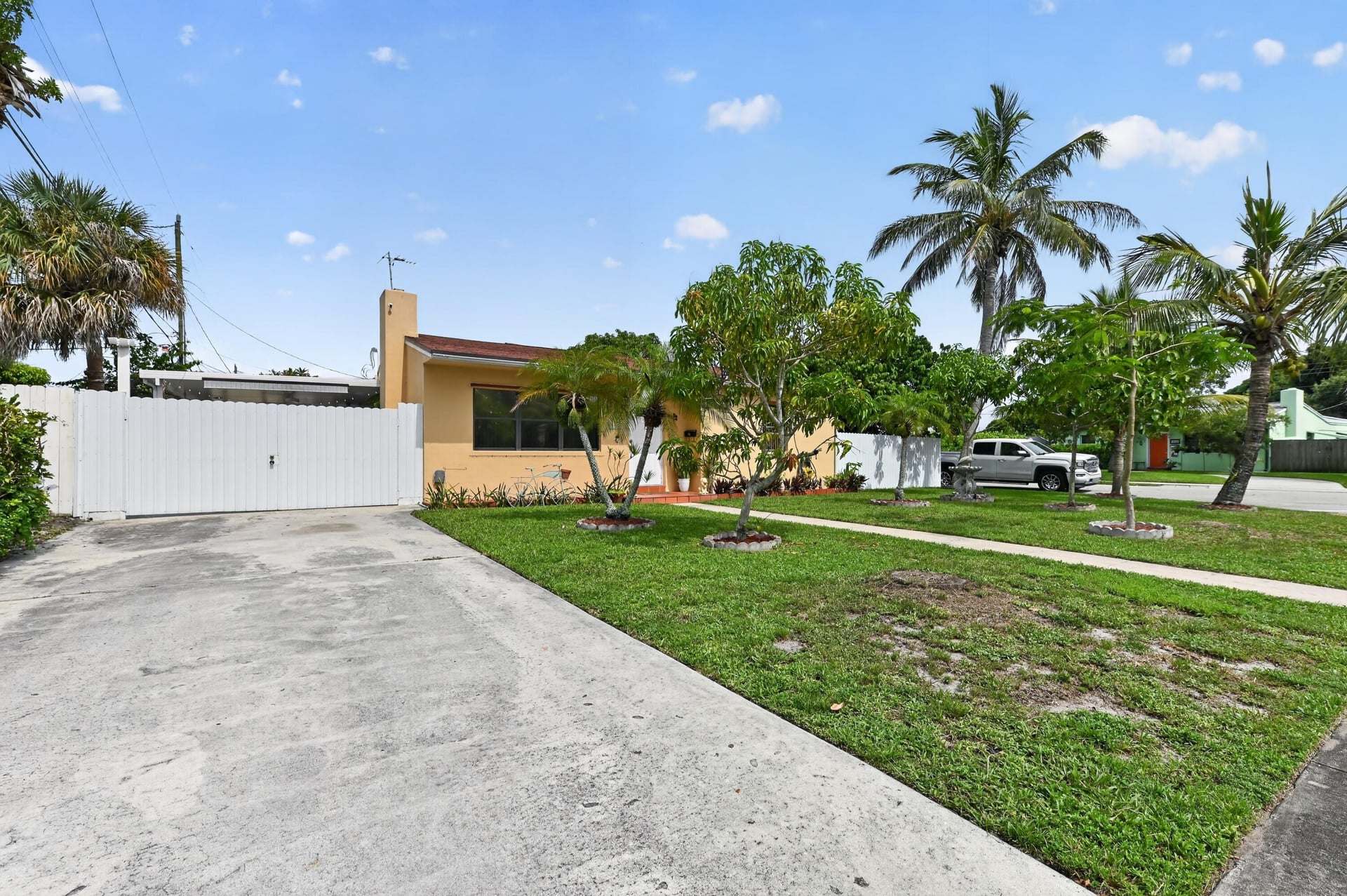 West Palm Beach Residence photo 3