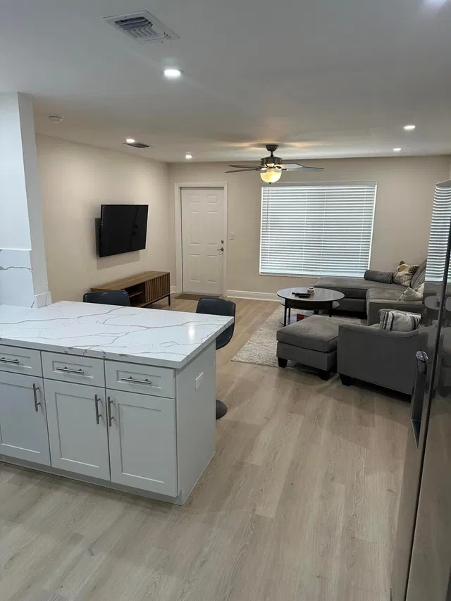  Residence photo 10