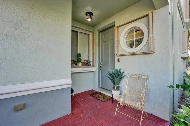 Residence photo 18