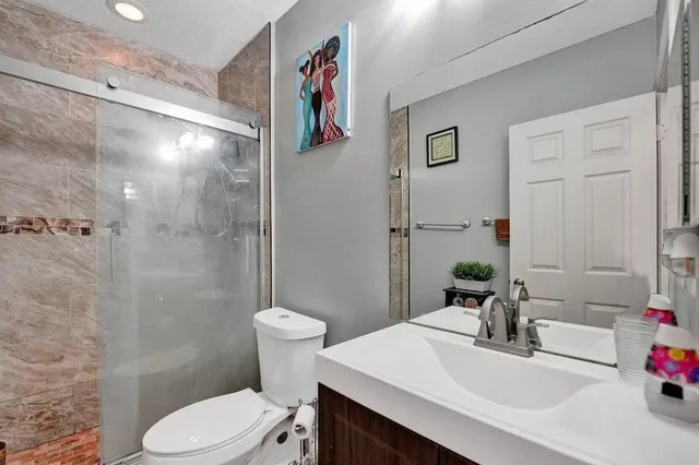 Residence photo 20
