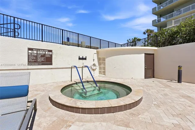 Eastpointe Singer Island Unit 19F photo 12