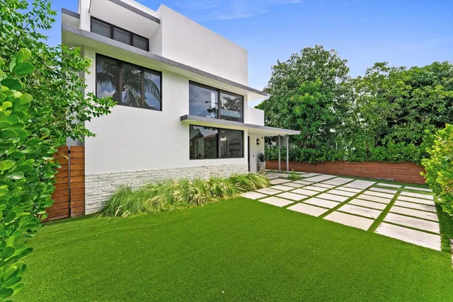 Old Northwood Residence photo 8