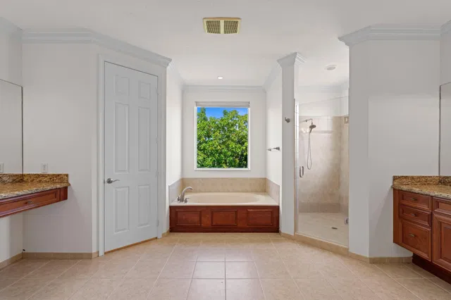 Residence photo 41