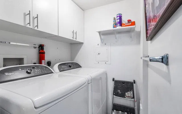 Unit 3307 photo 10