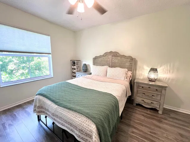Unit 3307 photo 14