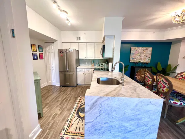 Unit 3307 photo 22
