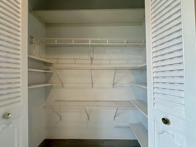 Unit 107 photo 6
