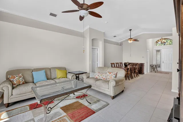 Residence photo 19