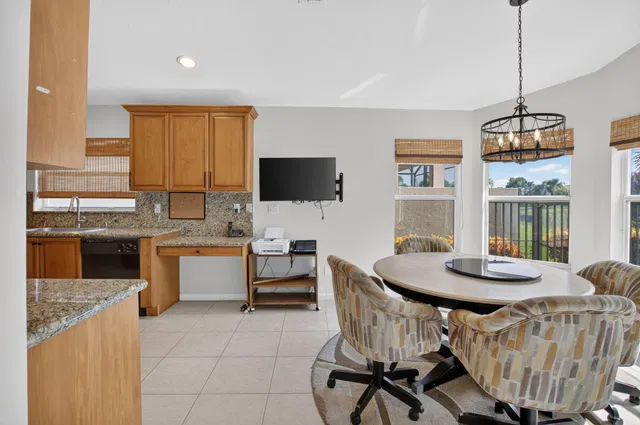 Residence photo 20