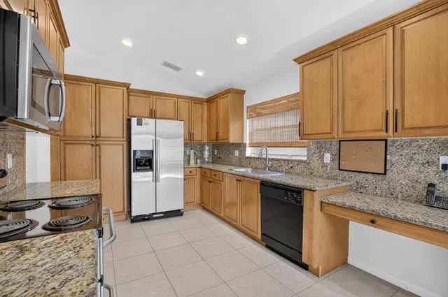 Residence photo 23
