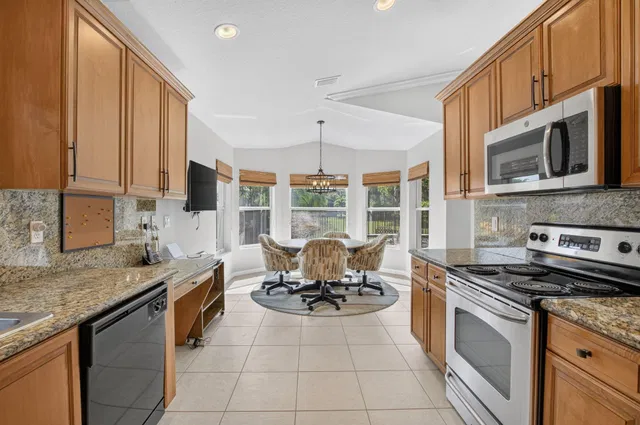 Residence photo 24