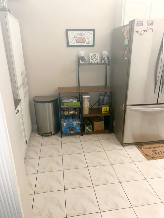 Unit C1 photo 9
