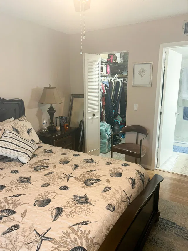Unit C1 photo 19