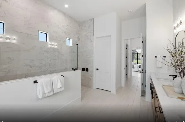 Unit 19 Oakley photo 13