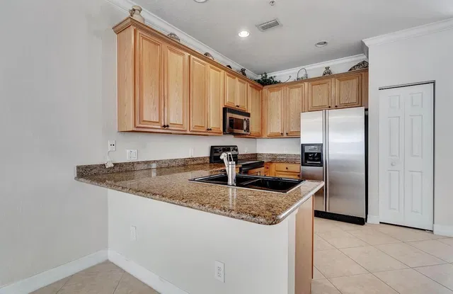 Residence photo 4