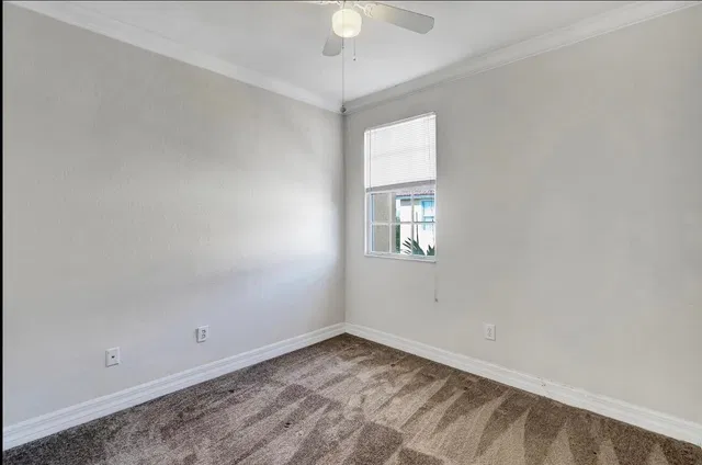 Residence photo 20