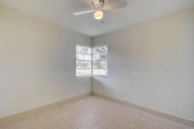 Old Northwood Unit B photo 12