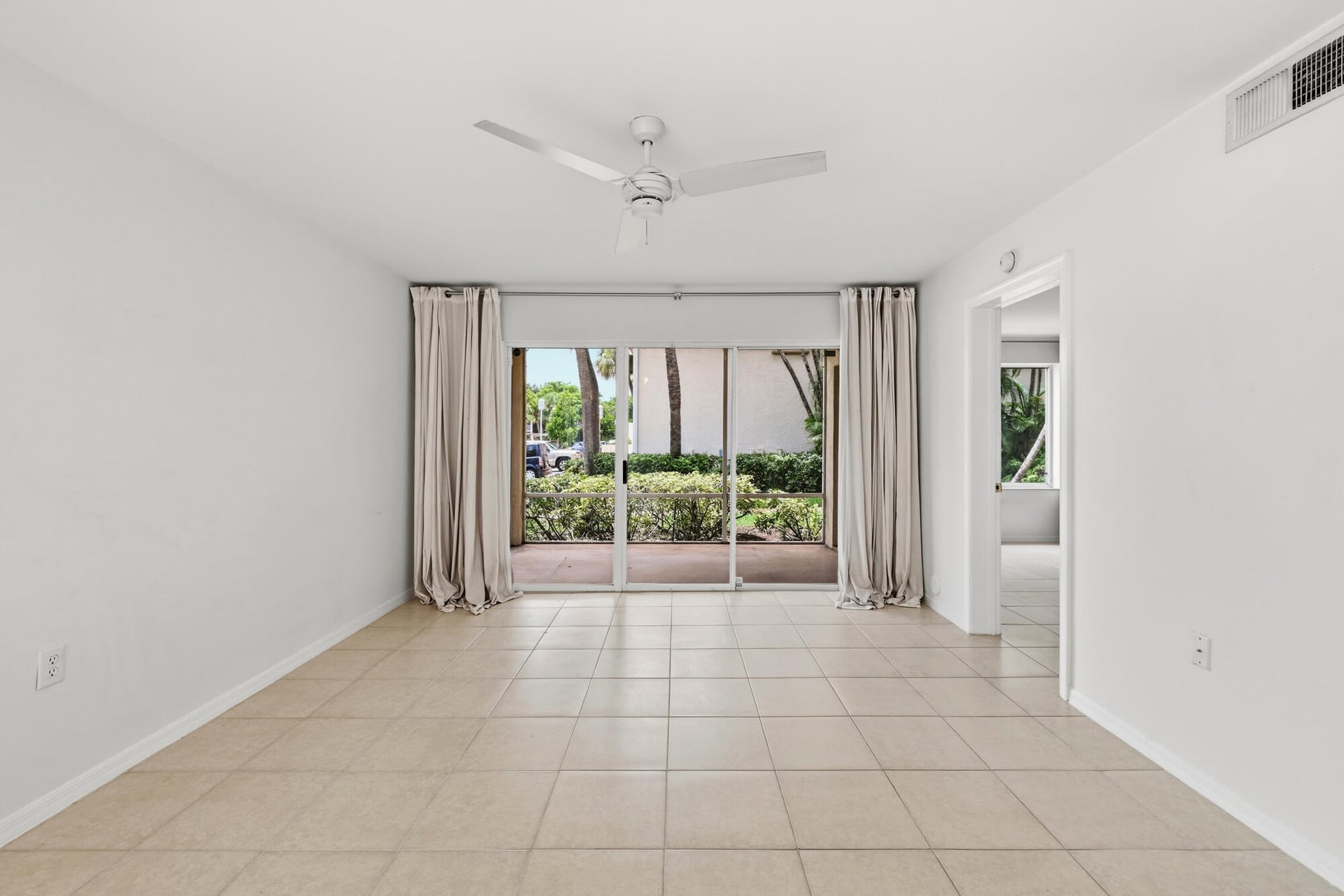 Residence photo 6