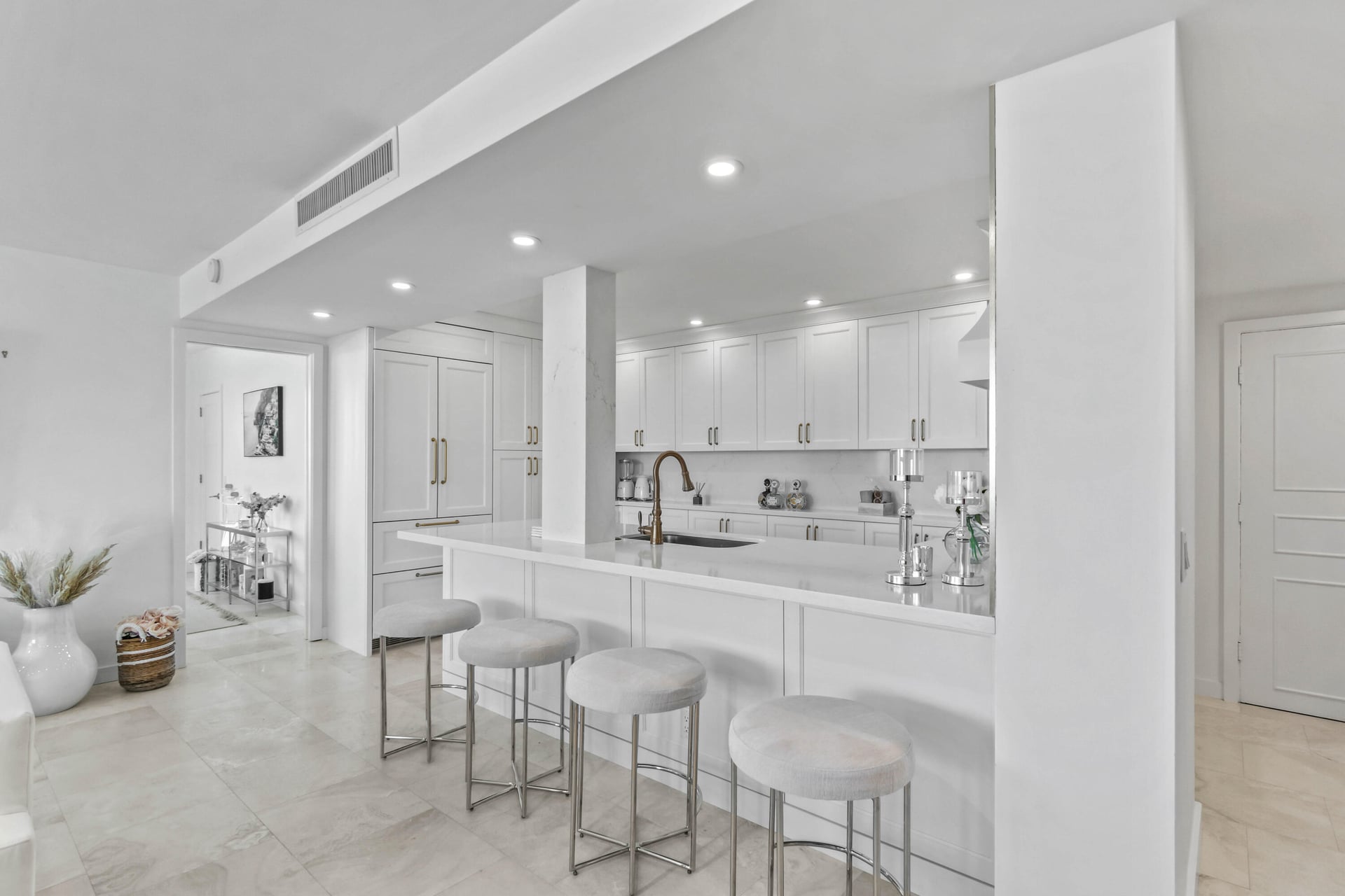2295 S Ocean Palm Beach Unit 425 photo 8
