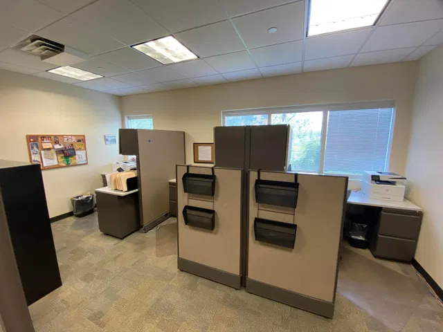 Unit 304 photo 8