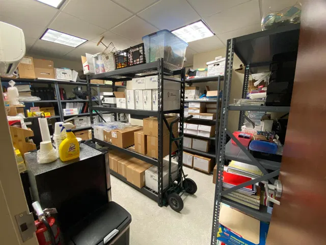Unit 304 photo 9