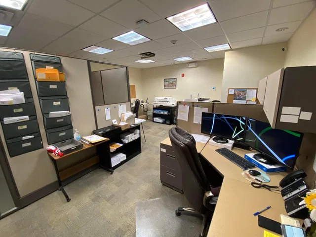 Unit 304 photo 10