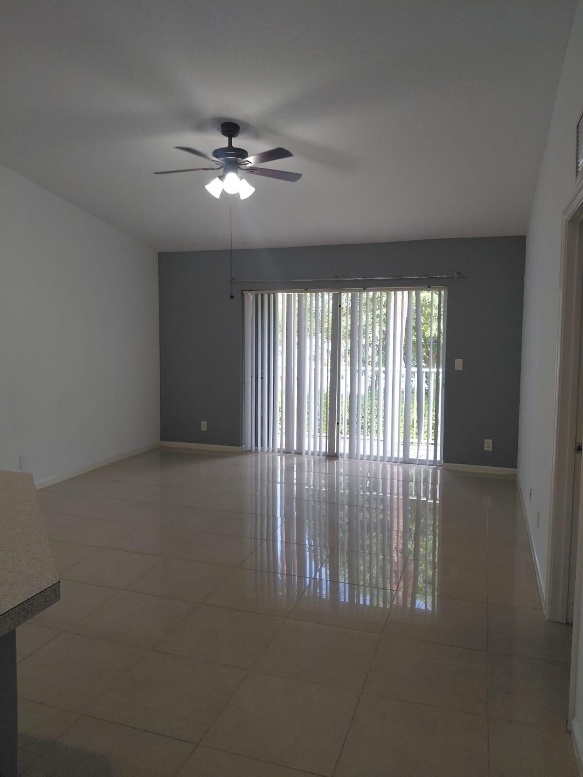 Residence photo 4