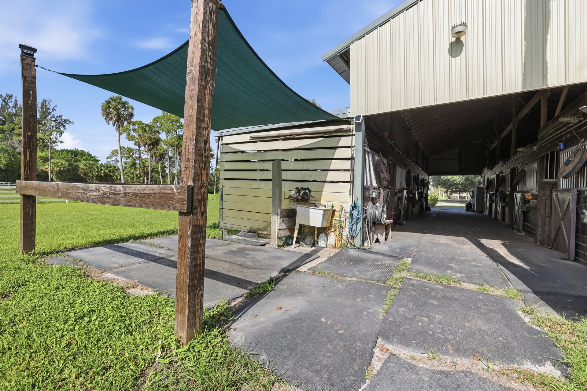 Residence photo 38