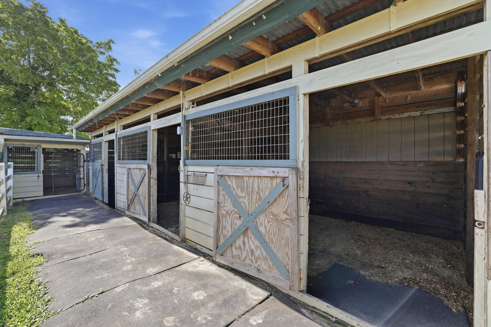 Residence photo 41