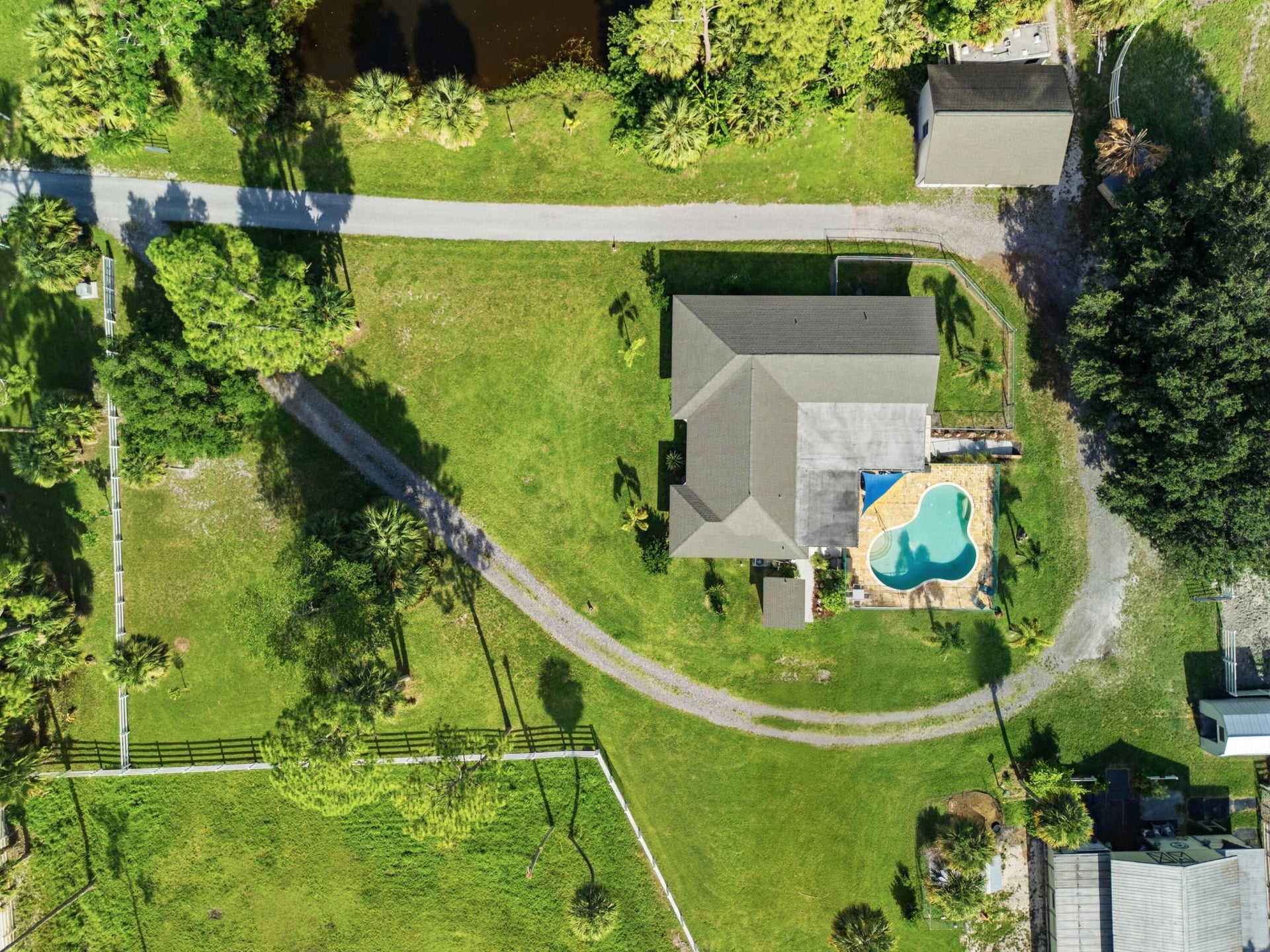 Residence photo 68